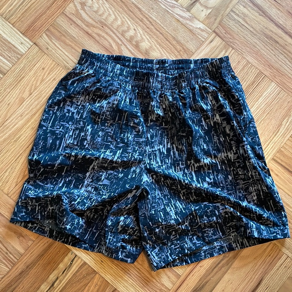 Outdoor Voices Mens Running Short Large (6” inseam)